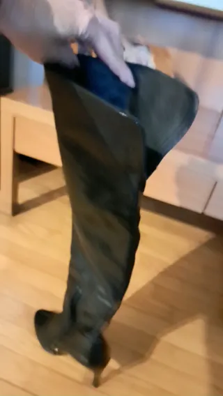 Stivali neri in pelle al ginocchio con plateau, ta