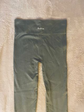 Conjunto deportivo Robin Collection Talla M