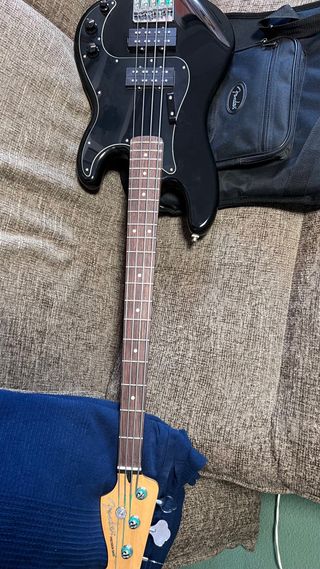 Bajo Fender Precision Bass Negro