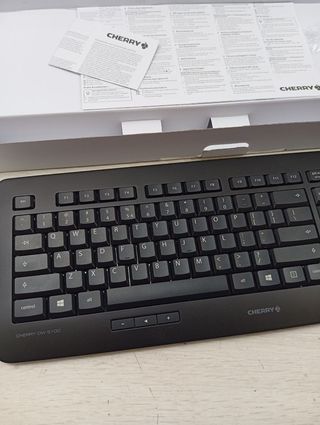 Pack Teclado y Ratón Cherry Inalámbricos Negro