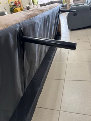 Sofá Cama capitone Patas Doradas