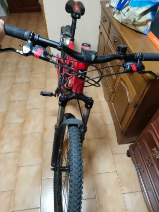 Bicicleta BTWIN Roja