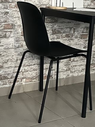 Silla IKEA SKALSTA Negra Montada