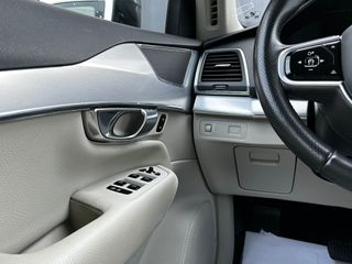 Volvo XC90 MOMENTUM 4WD 2019