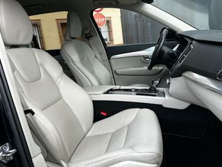 Volvo XC90 MOMENTUM 4WD 2019