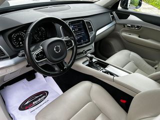 Volvo XC90 MOMENTUM 4WD 2019