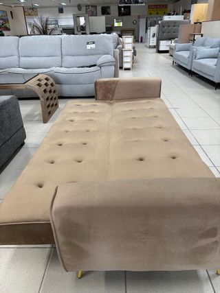 Sofá Cama capitone Patas Doradas