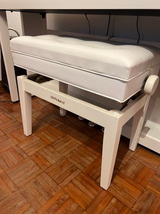 Piano Digital Kawai CN-201 Blanco + Banco Roland