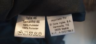 Vestido negro con volantes y pedrería