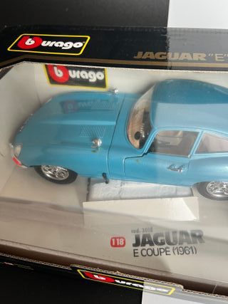 Burago Jaguar E-Type Coupe 1961 1/18