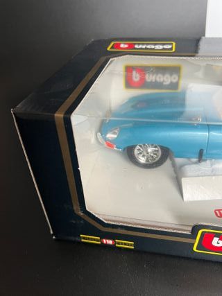 Burago Jaguar E-Type Coupe 1961 1/18