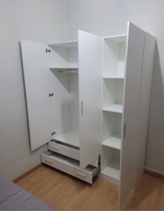 Armario madera color beige/marrón