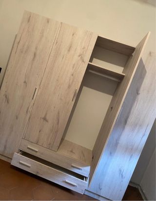 Armario madera color beige/marrón
