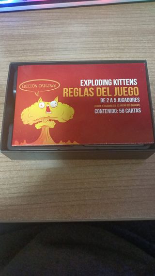 Exploding Kittens Juego de Cartas Español