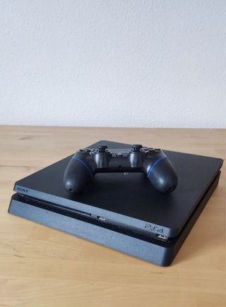 Consola ps4+ 2mandos nuevos