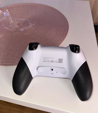 Consola ps4+ 2mandos nuevos