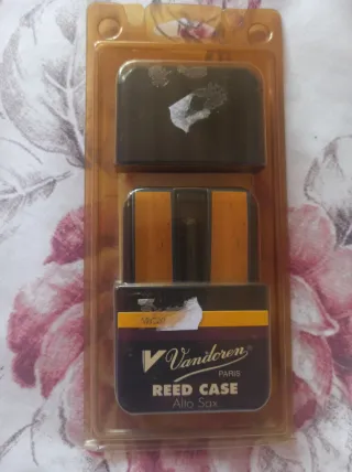 Portacañas Vandoren Clarinete y Saxo Alto