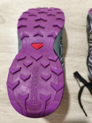 Zapatillas Salomon montaña niña T34