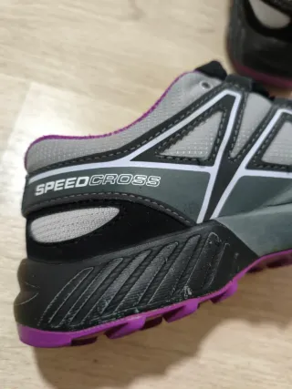 Zapatillas Salomon montaña niña T34