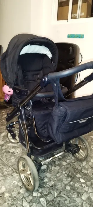 BEBECAR. Carro de bebé azul marino