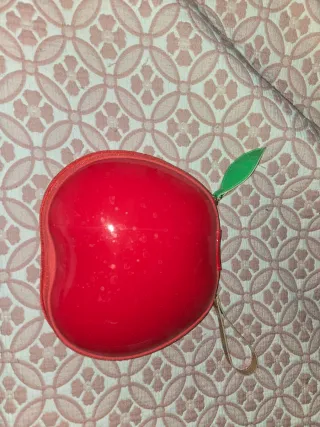 Neceser Manzana con Maquillaje