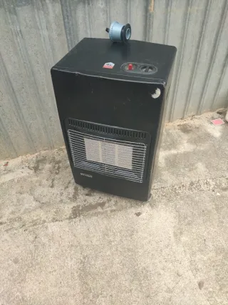 Estufa de gas butano negra