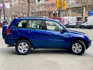 Toyota RAV4 2003