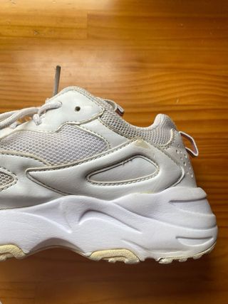 Zapatillas deportivas FILA de color blanco