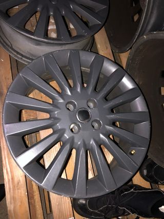 Llanta 17" OEM FIAT PUNTO (2/4)