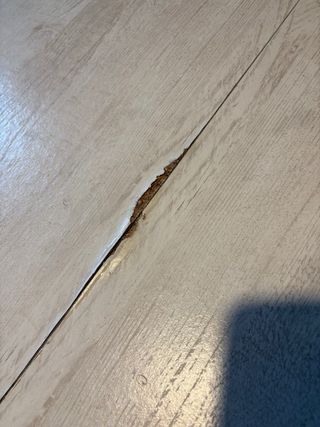 Mesa de comedor extensible de madera