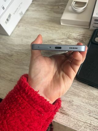 Xiaomi 14T con accesorios