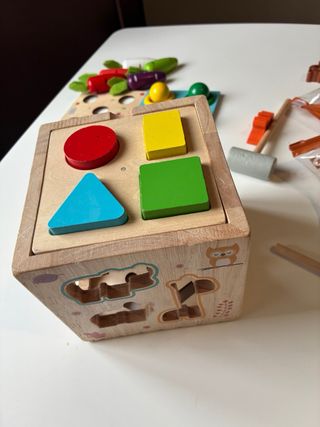 Cubo Actividades Montessori Madera, 62 piezas