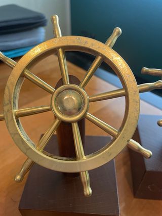 Coppia timoni in ottone con base