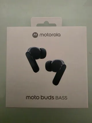 Samsung Galaxy A17 5G y Moto buds BASS