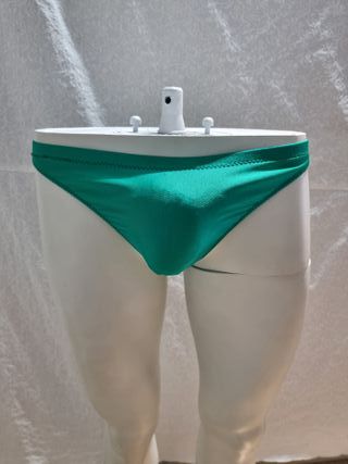 Trucadora femenina verde