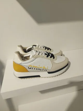 Zapatillas blancas y amarillas tallas36 38 39 4041