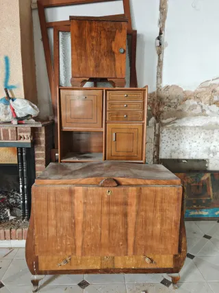 Muebles antiguos de madera