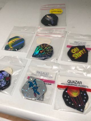Lote 21 plumas holograma dardos