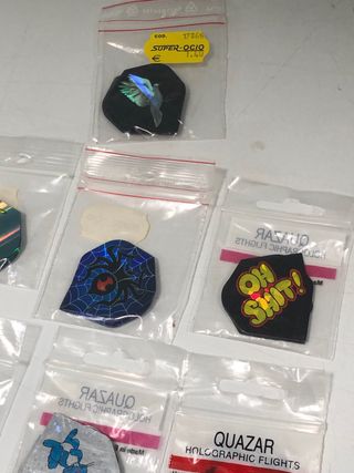 Lote 21 plumas holograma dardos