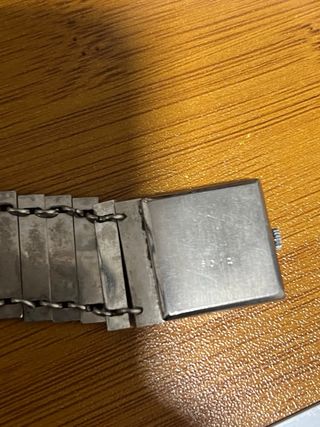 Lote relojes y bolígrafos