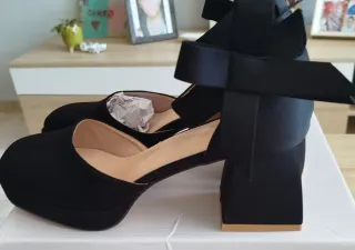 Zapatos negros tacón grueso