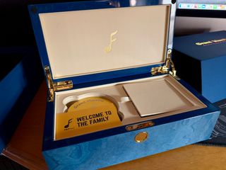 Iems Fatfreq GRAND MAESTRO ANNIVERSARY