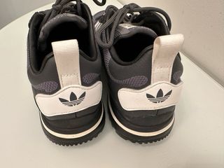 Zapatillas Adidas ZX Gris y Blanco