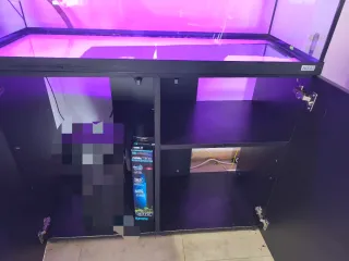 Acuario 200L, pantalla, mueble y calentador