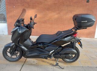 Yamaha XMAX 125cc Negra