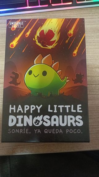 Happy Little Dinosaurs Juego Cartas Español