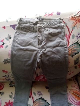 Pantalones pitillo negros