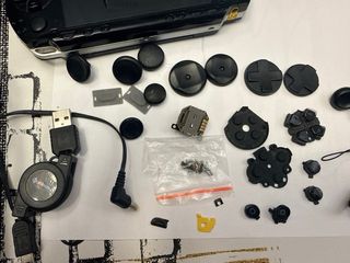 Consola Sony PSP 1000 Negra + Accesorios