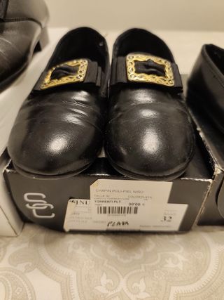Zapatos falleros negros talla:22 32 y 23