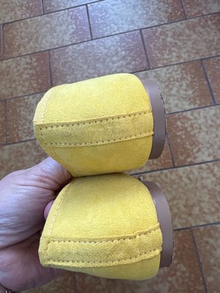 Scarpe basse scamosciate donna gialle